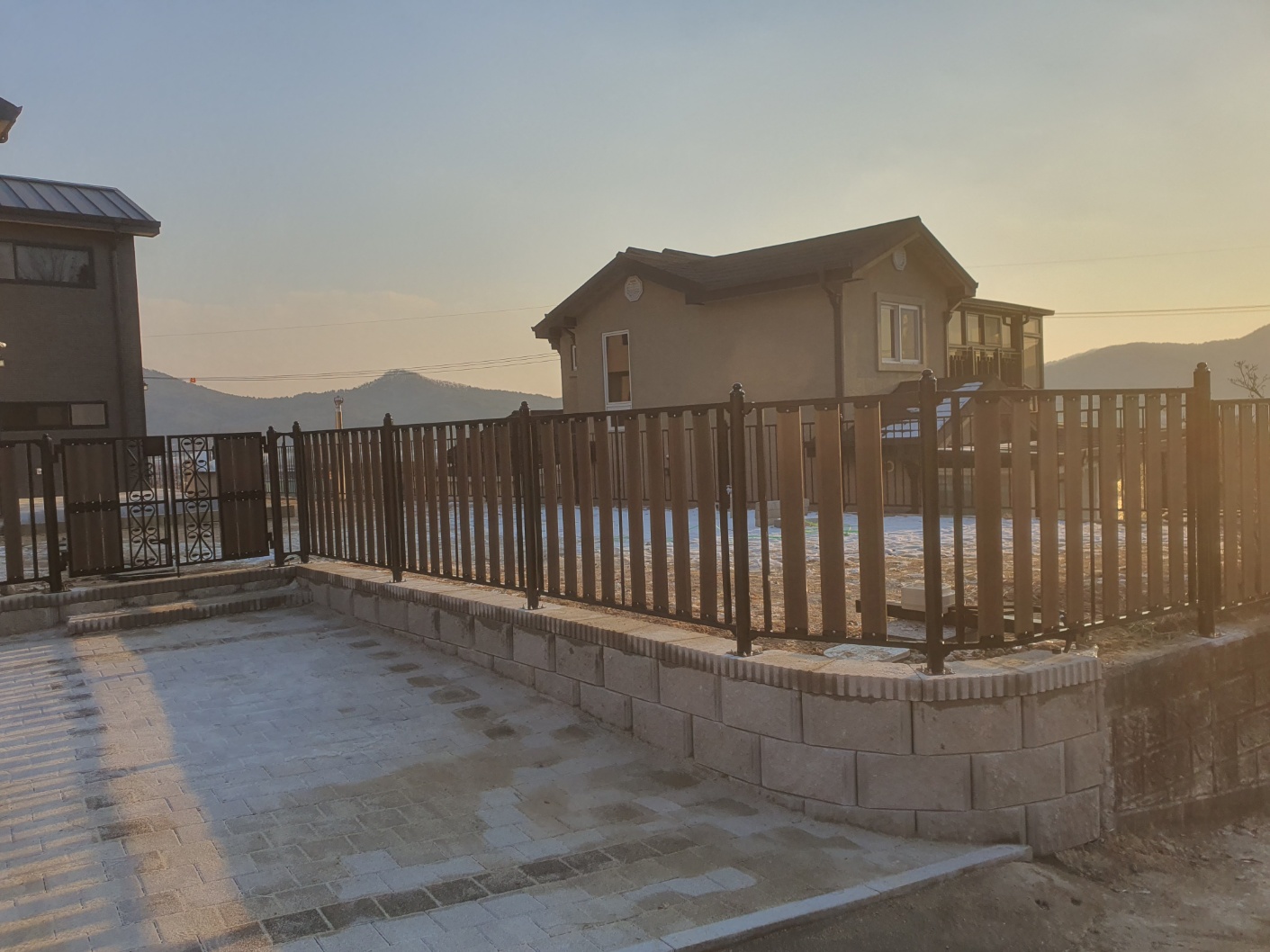 /user/d/dsefence/editor/2301/86c095a11e5c3c777624ab9d1b13adbc_1674027923_7988.jpg 이미지크게보기