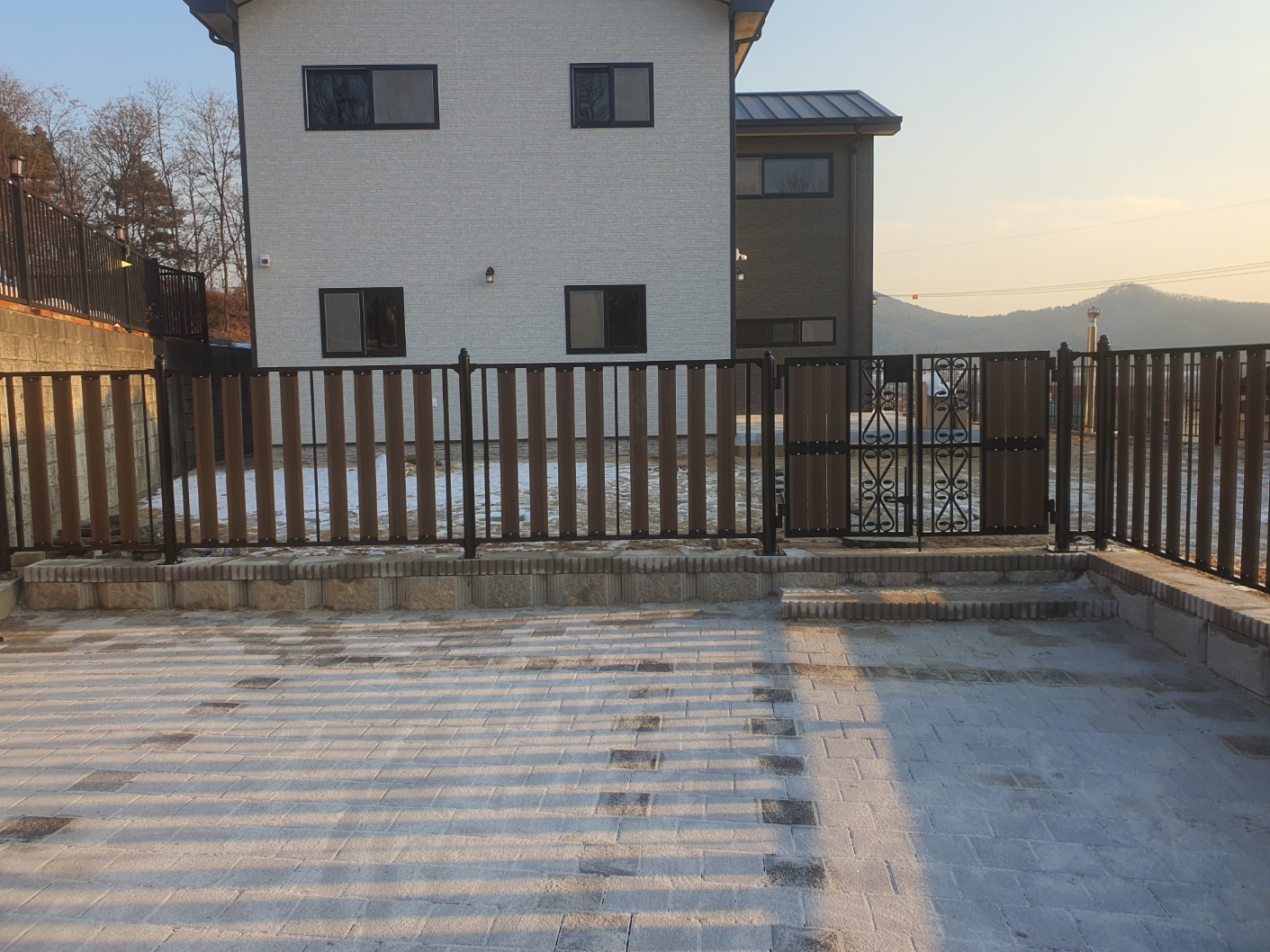 /user/d/dsefence/editor/2301/86c095a11e5c3c777624ab9d1b13adbc_1674027923_8919.jpg 이미지크게보기