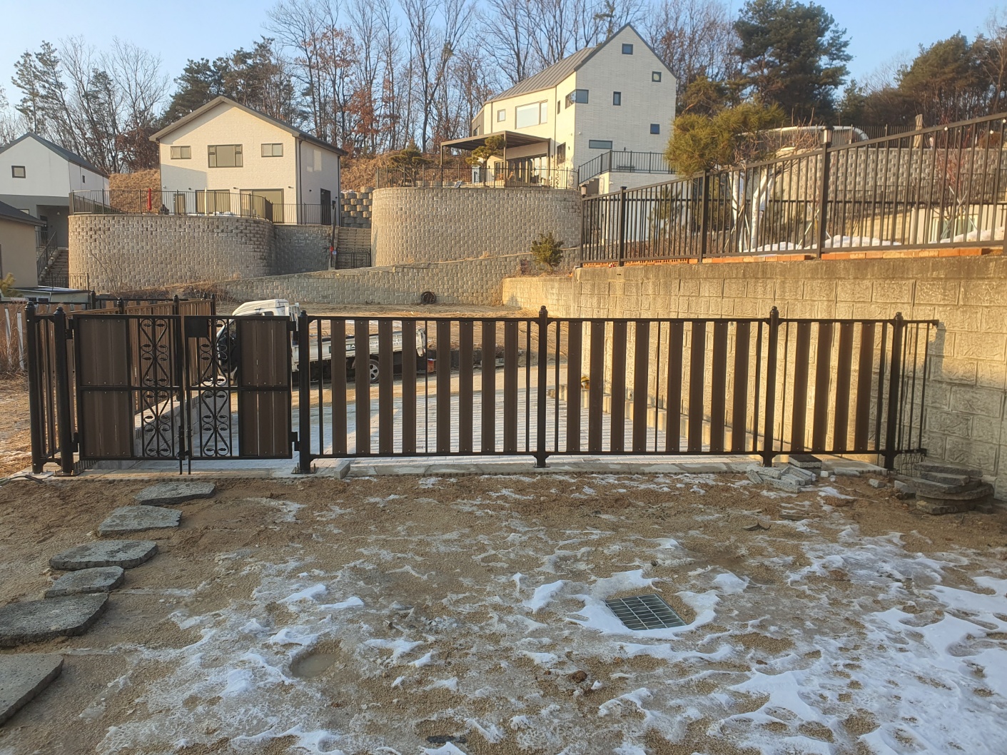 /user/d/dsefence/editor/2301/86c095a11e5c3c777624ab9d1b13adbc_1674027923_9835.jpg 이미지크게보기